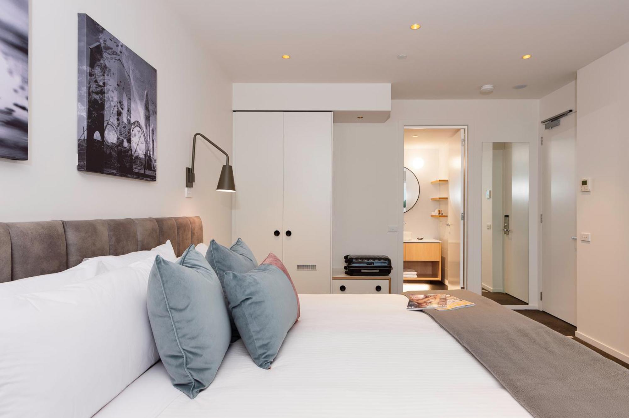 Oaks R Suites Джелонг Номер фото