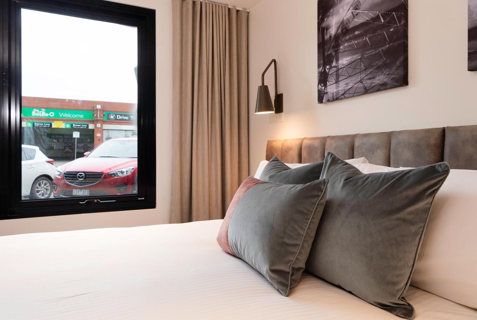 Oaks R Suites Джелонг Номер фото